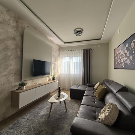 Apartament Sunny Hill - Parking - Fenced Garden - Luxury Loft Kotor Zewnętrze zdjęcie