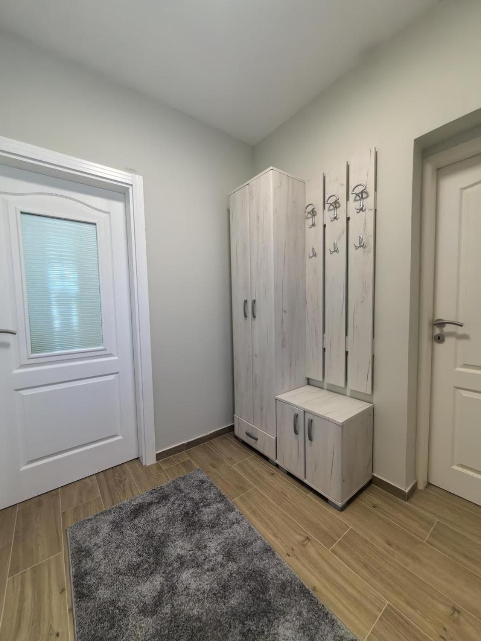 Apartament Sunny Hill - Parking - Fenced Garden - Luxury Loft Kotor Zewnętrze zdjęcie