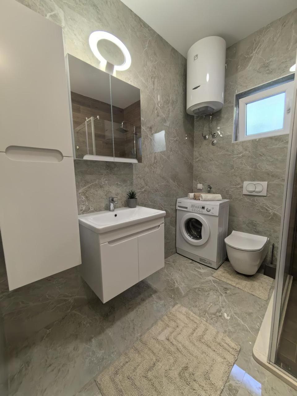 Apartament Sunny Hill - Parking - Fenced Garden - Luxury Loft Kotor Zewnętrze zdjęcie
